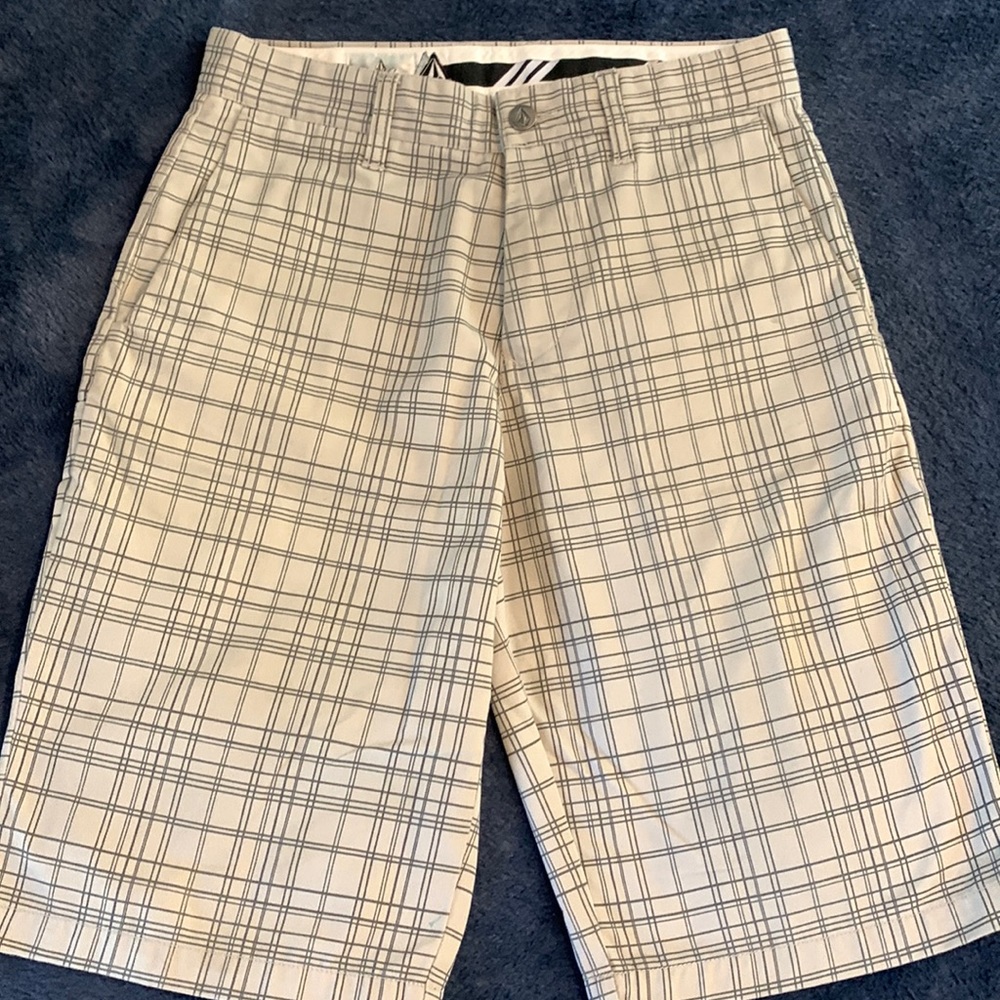 Volcom shorts